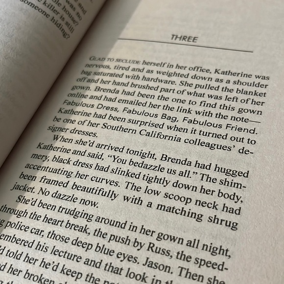 Kat Out Of The Bag, Wendy Kendall - Picture 3 of 3